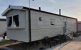 Fantasy Island King Fisher 8Berth 402